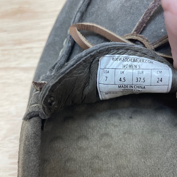 Eddie Bauer Women's Suede Moccasin Loafers Gray Slip On Shoes Size 7 - Picture 8 of 11